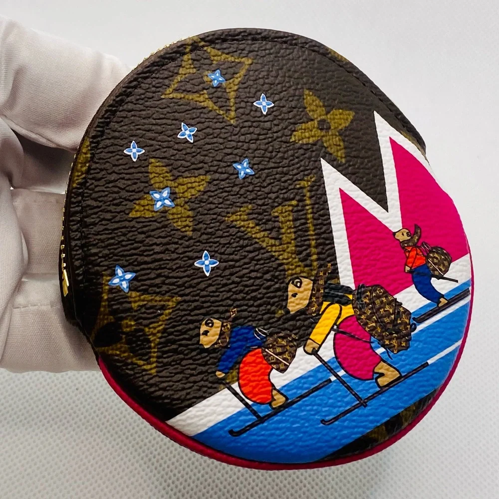 EUC Louis Vuitton 2018 Christmas Animation Porte Monnaie Round Coin Purse - Picture 9 of 15